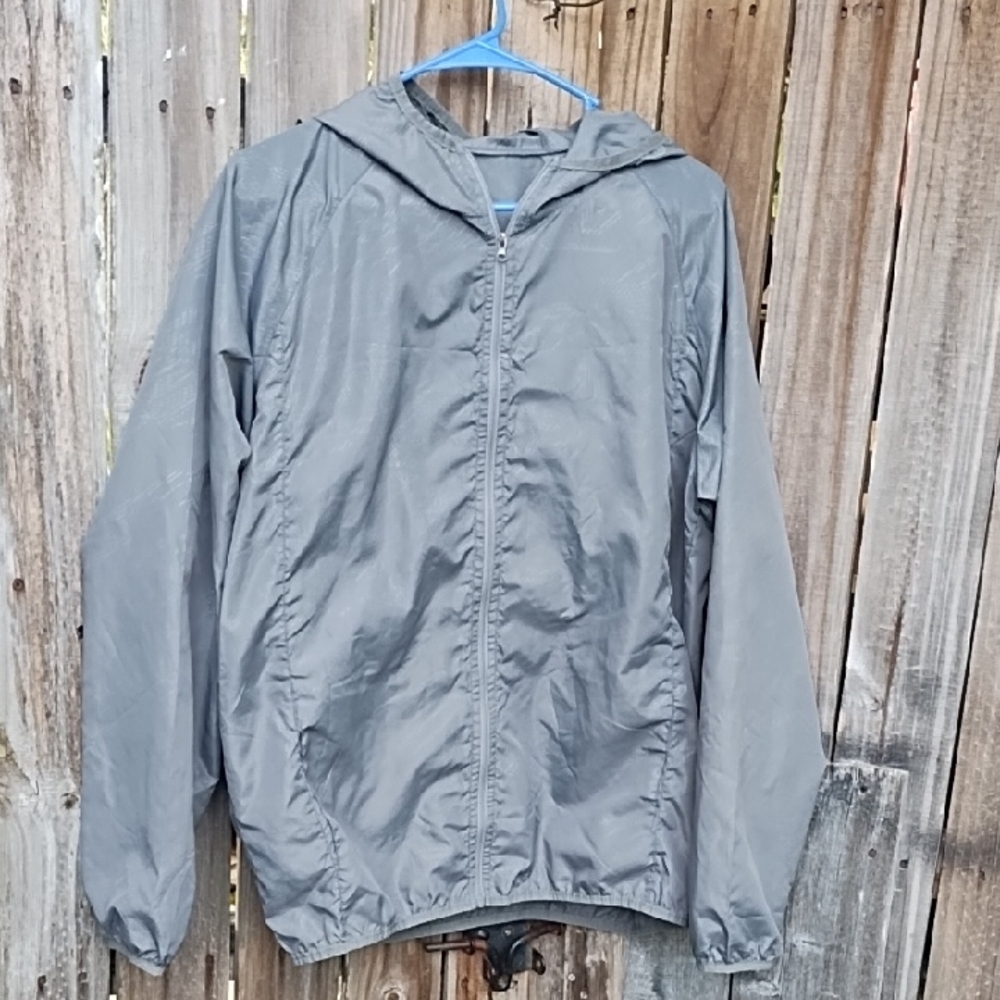 NWOT Men's Gray Hooded Jacket